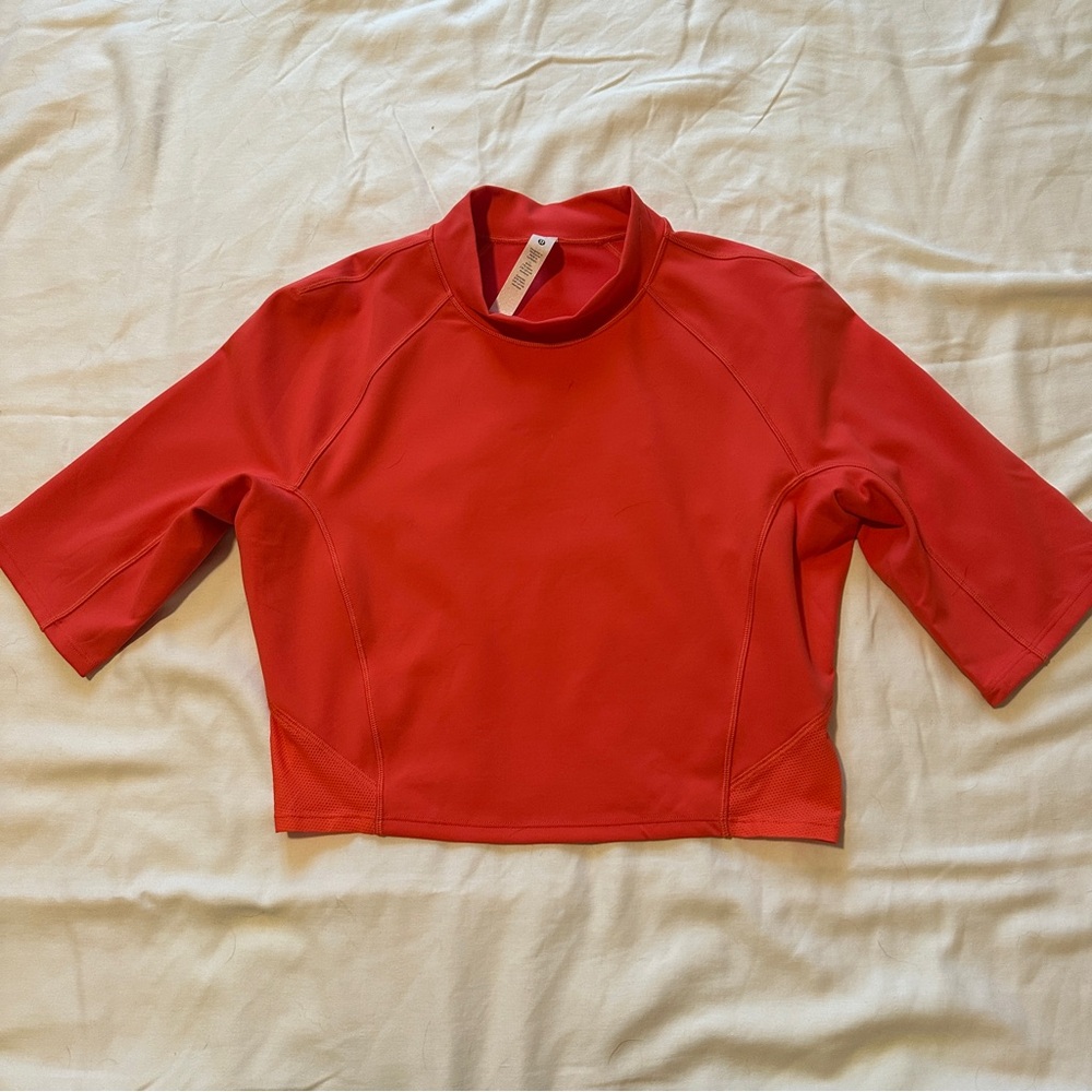 Lululemon Athletica Short Sleeve Crop Top